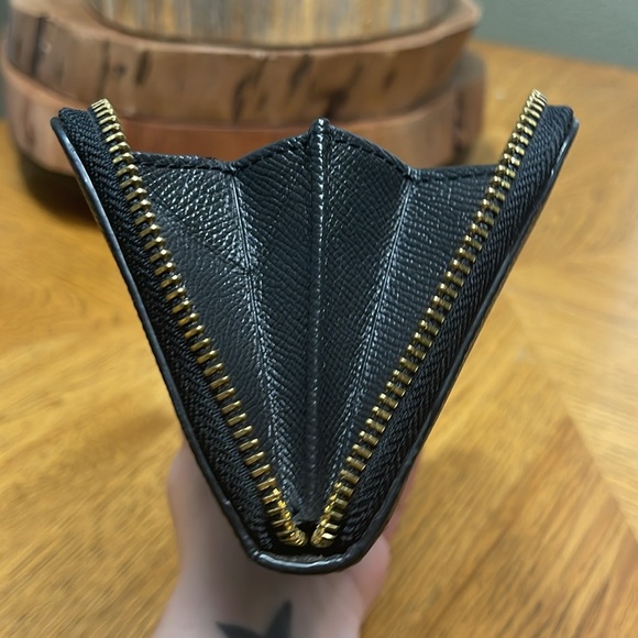 COACH ACCORDION ZIP WALLET WITH HEART BANDANA RIVETS - Picture 13 of 16